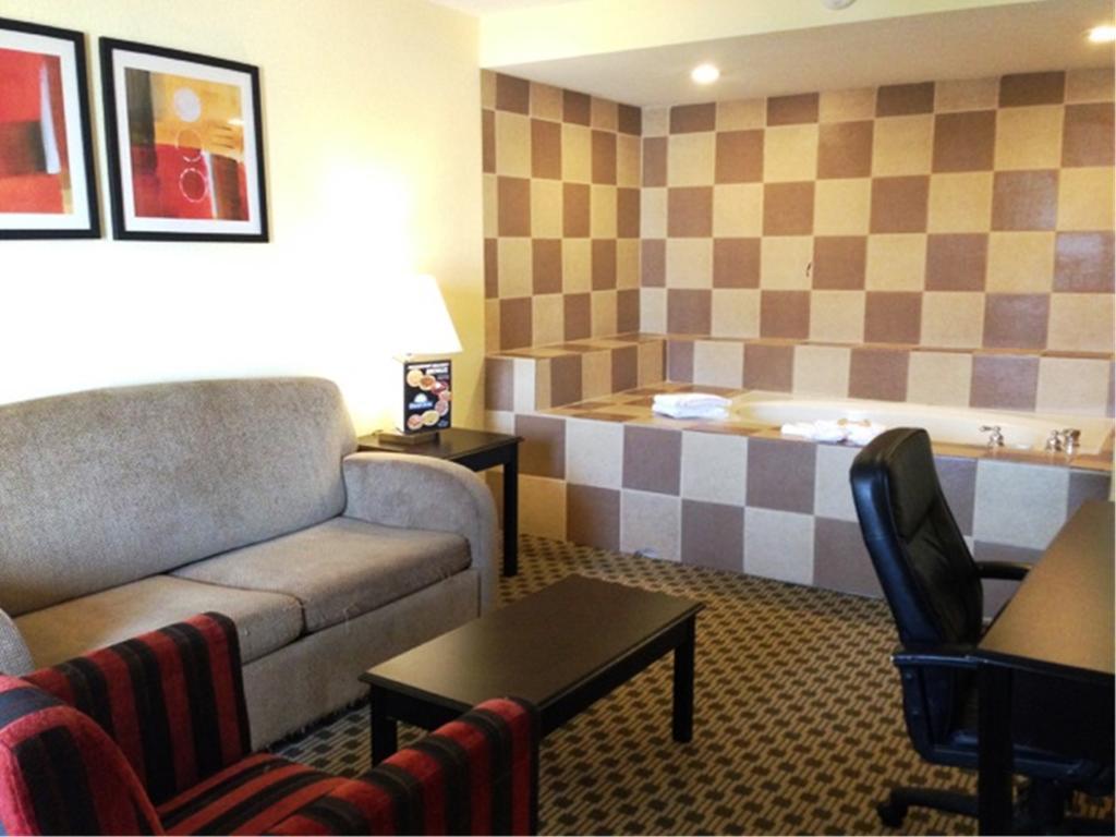 Hotel Surestay By Western Grapevine Dfw North 2*