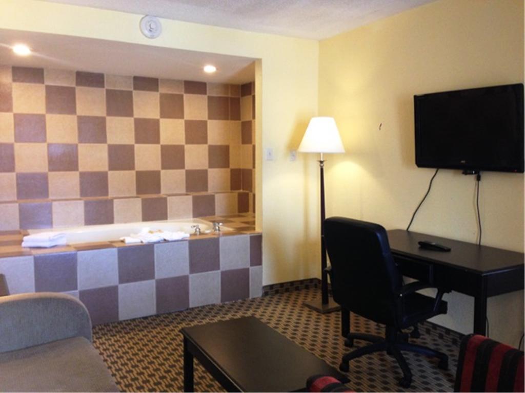 Surestay By Western Grapevine Dfw North Hotel 2*